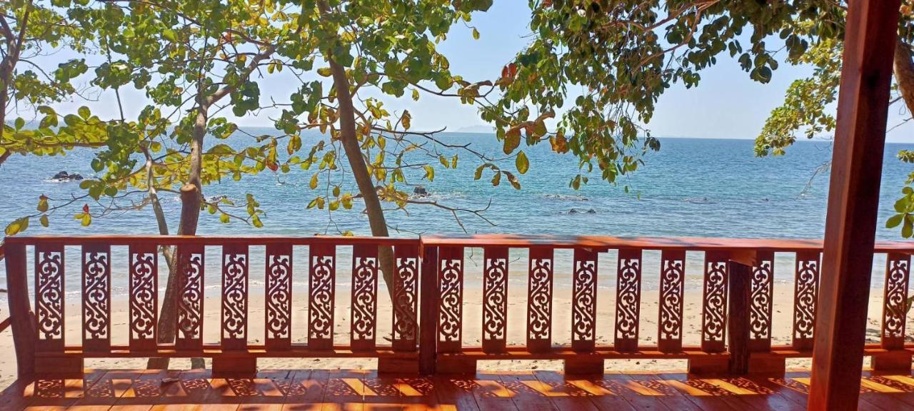 Kohjum Seafront Resort Koh Jum Eksteriør bilde